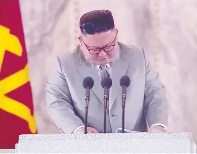  ?? KRT TV / VIA REUTERS ?? North Korean Leader Kim Jong Un made a public address on Saturday at a military event in which he thanked
troops and apologized to citizens for failing to improve their lives. Kim appeared to choke up in the video.