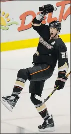  ?? — THE ASSOCIATED PRESS FILES ?? Chris Pronger celebrates a goal in this file photo. Pronger is part of the Hockey Hall of Fame’s class of 2015.