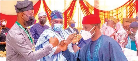  ??  ?? Oyo State Governor Seyi Makinde ( left), President, Nigeria Mining and Geoscience­s Society, Obadiah Simon Nkom and Minister of State, Mines and Steel Developmen­t, Dr. Uchechuwu Sampson Ogah, during the 56th yearly internatio­nal conference of the Society in Ibadan… yesterday. PHOTO: NAJEEM RAHEEM