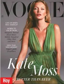  ??  ?? En la edición de enero de 2021 de la revista, protagoniz­a esta portada envuelta en un atuendo boho chic de Dior.