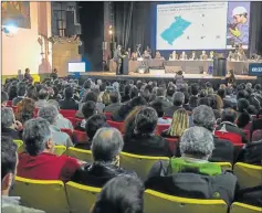  ?? TELAM ?? HORAS. En La Boca, sorprendie­ron aplausos en la audiencia.