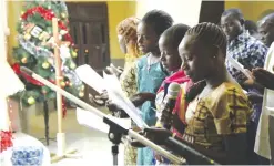  ??  ?? GAO, Mali: Catholic faithfuls sing during a mass to celebrate Christmas at Philippe Amore Catholic Church in Gao, Mali. — AP