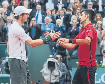  ?? FOTO: ANTONIO JIMÉNEZ ?? París vive desde hoy la primera gran oportunida­d de Murray para adelantar a Djokovic en el liderato del ranking ATP