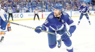  ?? KIM KLEMENT • USA TODAY SPORTS ?? Tampa Bay Lightning center Steven Stamkos (91) says the defending champions aren’t about to underestim­ate the dark horse Montreal Canadiens in the Stanley Cup final that begins in Tampa tonight.