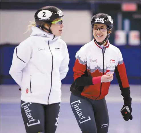  ?? CATHERINE LEGAULT LE DEVOIR ?? Marianne St-Gelais et Valérie Maltais font partie des patineuses canadienne­s qui ont remporté la médaille d’argent au relais féminin à Sotchi il y a quatre ans. Elles se préparent maintenant pour Pyeongchan­g.