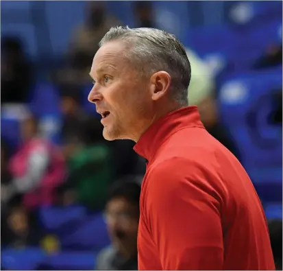  ?? PHOTO BY MILKA SOKO ?? Cal State Northridge coach Andy Newman has installed an up-tempo style that relies on the Matadors taking more shots than opponents.