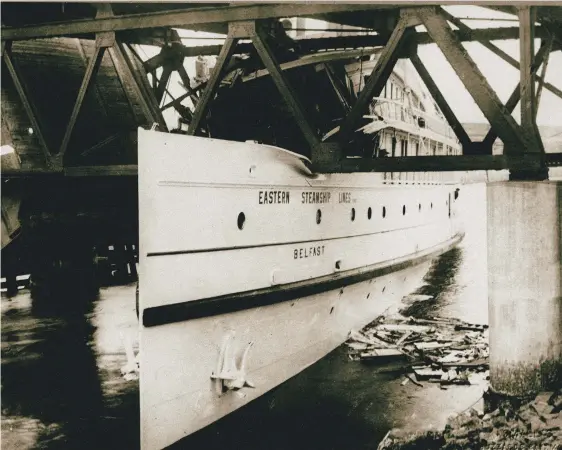  ??  ?? Top: An Eastern Steamship Lines vessel crashed into a bridge in Cape Cod Canal after the ship’s steering gear jammed.