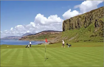  ??  ?? The fourth green at Shiskine Golf Course.