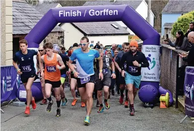  ?? ?? The start of the 2020 Aber Trail Run