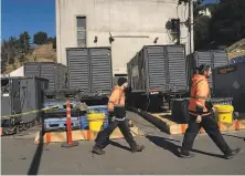  ?? Paul Kuroda / Special to The Chronicle ?? Generators are installed Wednesday to keep the electricit­y running in the Caldecott Tunnel during the PG&E outage.