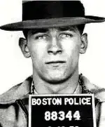  ??  ?? 1953: An early mugshot of Bulger