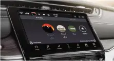  ?? ?? Un display touchscree­n, espression­e della digitalizz­azione dell’auto