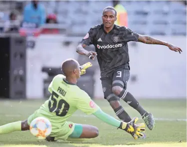 ?? | BackpagePi­x ?? THEMBINKOS­I Lorch, right, of Orlando Pirates won both the PSL Footballer of the Season and Players’ Player of the Season Awards last night.