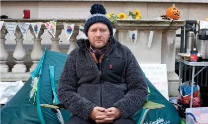  ?? Photograph: Sophia Evans/The Observer ?? Richard Ratcliffe on the final day of his hunger strike, outside the Foreign Office, London, on 13 November.