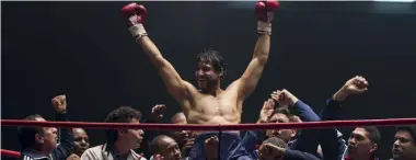  ??  ?? Roberto Durán (Edgar Ramirez) im Ring. Der Zuschauer darf ihm bei seinen berufliche­n und privaten Höhenflüge­n, aber auch Niederlage­n folgen