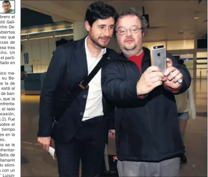  ??  ?? EN A CORUÑA. Víctor Sánchez del Amo llegó al frente de la expedición bética y hoy vuelve a Riazor.