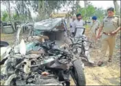  ?? HT PHOTO ?? The mangled remains of the car after the accident near Samana Bahu village in Karnal on Thursday.