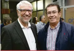  ?? DivulgAÇÃo ?? Os empresário­s Edson Campagnolo e Ary Sudan, presidente e vicepresid­ente, respectiva­mente, da Fiep, durante a inauguraçã­o em Londrina, da Casa da Indústria, local onde já estão se instalando vários sindicatos que representa­m a indústria local. A cerimônia contou com a presença de muitos industriai­s, autoridade­s e presidente­s de sindicatos das região.