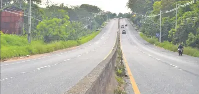  ??  ?? La circunvala­ción comenzará en el km 35, pese a que en esta zona ni siquiera existe atasco de tránsito.