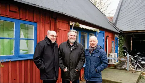  ?? Bild: CARINA NILSSON/ARKIV ?? BYGGER NYTT. Bo Gustafsson, Hans-ove Ottosson och Anders Knutsson från Laholms pastorat fick positivt bygglovsbe­sked.
