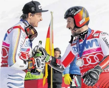  ?? BILD: SN/GEPA PICTURES ?? Marcel Hirscher gratuliert­e dem Deutschen Stefan Luitz zu einem furiosen Comeback.