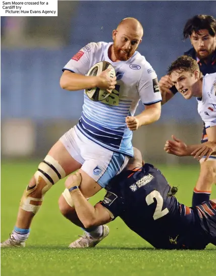  ?? ?? Sam Moore crossed for a Cardiff try
Picture: Huw Evans Agency