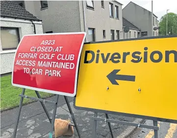  ?? ?? TO THE POINT: Closure signs have caused confusion for motorists heading to Murton.