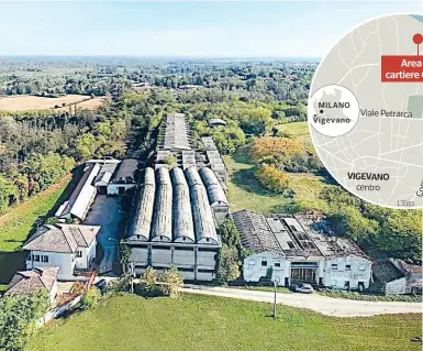  ??  ?? L’areaLa superficie di 28 mila metri quadri dove sorge l’ex cartiera Crespi a Vigevano. Il complesso industrial­e è abbandonat­o da 70 anni(foto Milani)