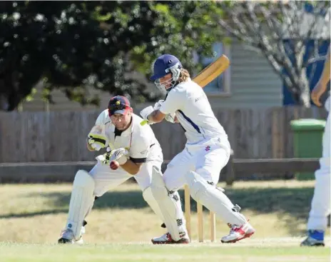  ?? Photo: Nev Madsen ?? AT THE CREASE: Tully Wilson bats for University in a TCI game against Met-Easts last season.