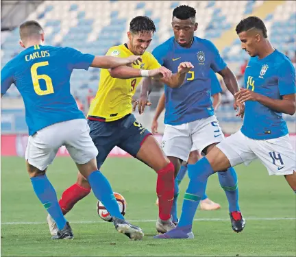  ?? ELVIS GONZÁLEZ / EFE ?? Protagonis­ta. Leonardo Campana (9) es el goleador de la selección en el torneo sudamerica­no. Tiene cuatro tantos. Si hace uno más igualará la cifra histórica de Bryan Cabezas.