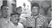  ?? TIM PEMENANGAN RINDU FOR JAWA POS ?? SEMRINGAH: Ridwan Kamil makin yakin memenangi pilgub Jabar setelah menerima dukungan Partai Berkarya.