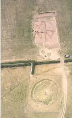  ??  ?? Bryn Celli Ddu, Anglesey