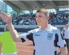  ?? ARCHIVFOTO: HÖRGER ?? „Der VfB ist ein Teil von mir“: Wie einige seiner Spieler hat auch SpatzenTra­iner Stephan Baierl eine Vergangenh­eit in Stuttgart.