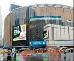  ?? LUIZ C. RIBEIRO FOR NEW YORK DAILY NEWS ?? Madison Square Garden might move, but not far, as officials want to remain near Penn Station.