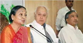  ?? PTI ?? UPA Presidenti­al candidate Meira Kumar along with National Conference President Farooq Abdullah and CPI-M leader Yousuf Tarigami addressing a press conference in Srinagar on Sunday during her visit to the valley as part of her Presidenti­al poll