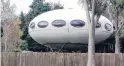  ?? PHOTO: SUPPLIED ?? Beam me up . . . The Futuro house in Warrington has been sold.