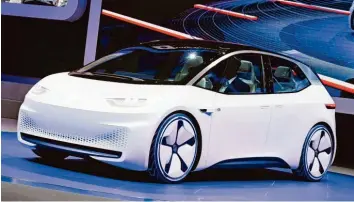  ?? Foto: Uli Deck, dpa ?? Mit dem ID will Volkswagen in die Zukunft fahren. Das Auto fährt elektrisch. Dieser Trend setzt auch Zulieferbe­triebe unter Druck. Diese gibt es auch in unserer Region.