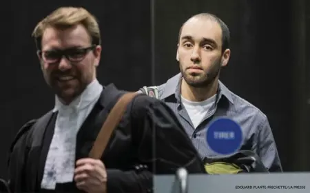  ?? EDOUARD PLANTE-FRECHETTE/LA PRESSE ?? The case of Samy Nefkha-Bahri, seen with lawyer Kaven Morasse, raises questions about gun control and communicat­ion between police forces.