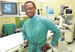  ?? Picture: RUVAN BOSHOFF ?? LOSS: Groote Schuur’s professor Bongani Mayosi i who committed suicide on Friday