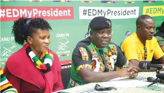  ?? — Picture: Innocent Makawa ?? ZANU PF Acting Deputy Secretary for Youth Affairs Cde Tendai Chirau (centre) addresses a press conference flanked by national Youth League executive members Cde Thokozani Mpofu (left) and Edmore Kandira in Harare yesterday.