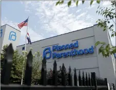  ?? JEFF ROBERSON — THE ASSOCIATED PRESS ?? The Planned Parenthood clinic in St. Louis will be able to keep operating.