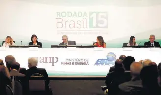  ?? TANIA REGO/AGENCIA BRASIL ?? Disputa. Das 17 empresas inscritas, apenas cinco não arrematara­m blocos ontem