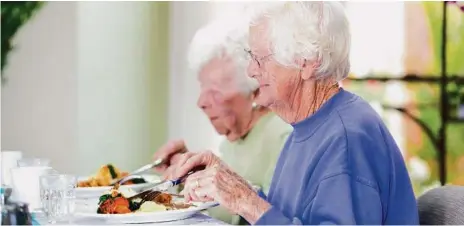  ?? Photo: Contribute­d ?? DELICIOUS DINNER: Freshly cooked meals are another highlight of Yukana for residents.