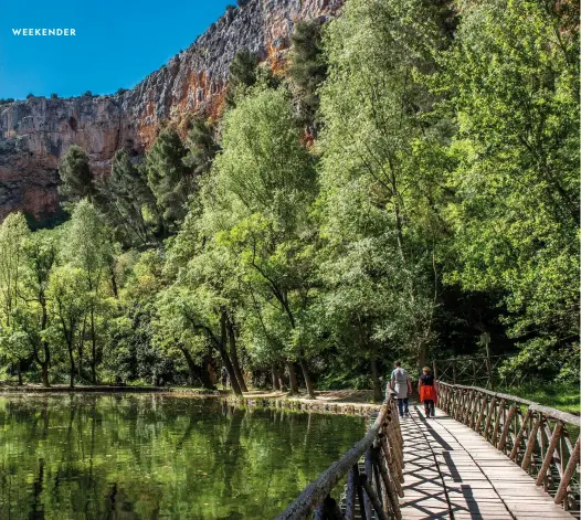  ?? ?? Above: Walking in the forest reserve surroundin­g the Monasterio de Piedra