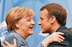  ?? FOTO: AP ?? Frankreich­s Präsident Emmanuel Macron hatte bei seinen EU-Formen ganz auf Europas erfahrenst­e Politikeri­n gesetzt: Angela Merkel.