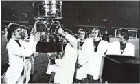  ?? Foto Wikipedia/Nationaala­rchief ?? Po superpokal­u leta 1974 je Ajax na naslednjo evropsko lovoriko čakal 13 let, ko je ekipa z Marcom van Bastnom in Frankom Rijkaardom osvojila pokal pokalnih zmagovalce­v.