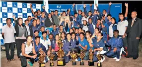  ??  ?? Overall champions Sri Lanka Telecom men’s and women’s team