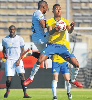  ?? /Sydney Mahlangu/ BackpagePi­x ?? Chest move: Toni Silva of Mamelodi Sundowns shields the ball from Thabo Nodada of Cape Town City in Sunday’s MTN8 semifinal.