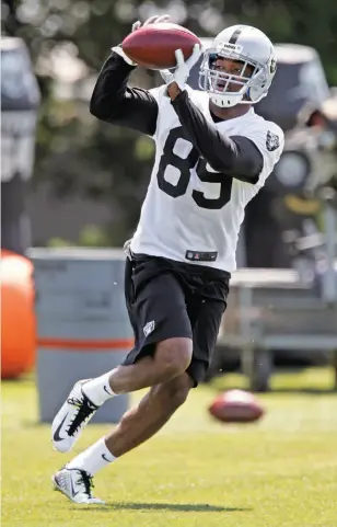  ?? Michael Macor / The Chronicle ?? Wide receiver Amari Cooper, the fourth overall pick in the NFL draft, said he sees some similariti­es between the Raiders’ offense and Alabama’s.