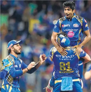  ?? AFP PHOTO ?? The camaraderi­e in the Mumbai Indians camp is infectious, given that they are on a roll, having won six of the seven IPL matches this season.